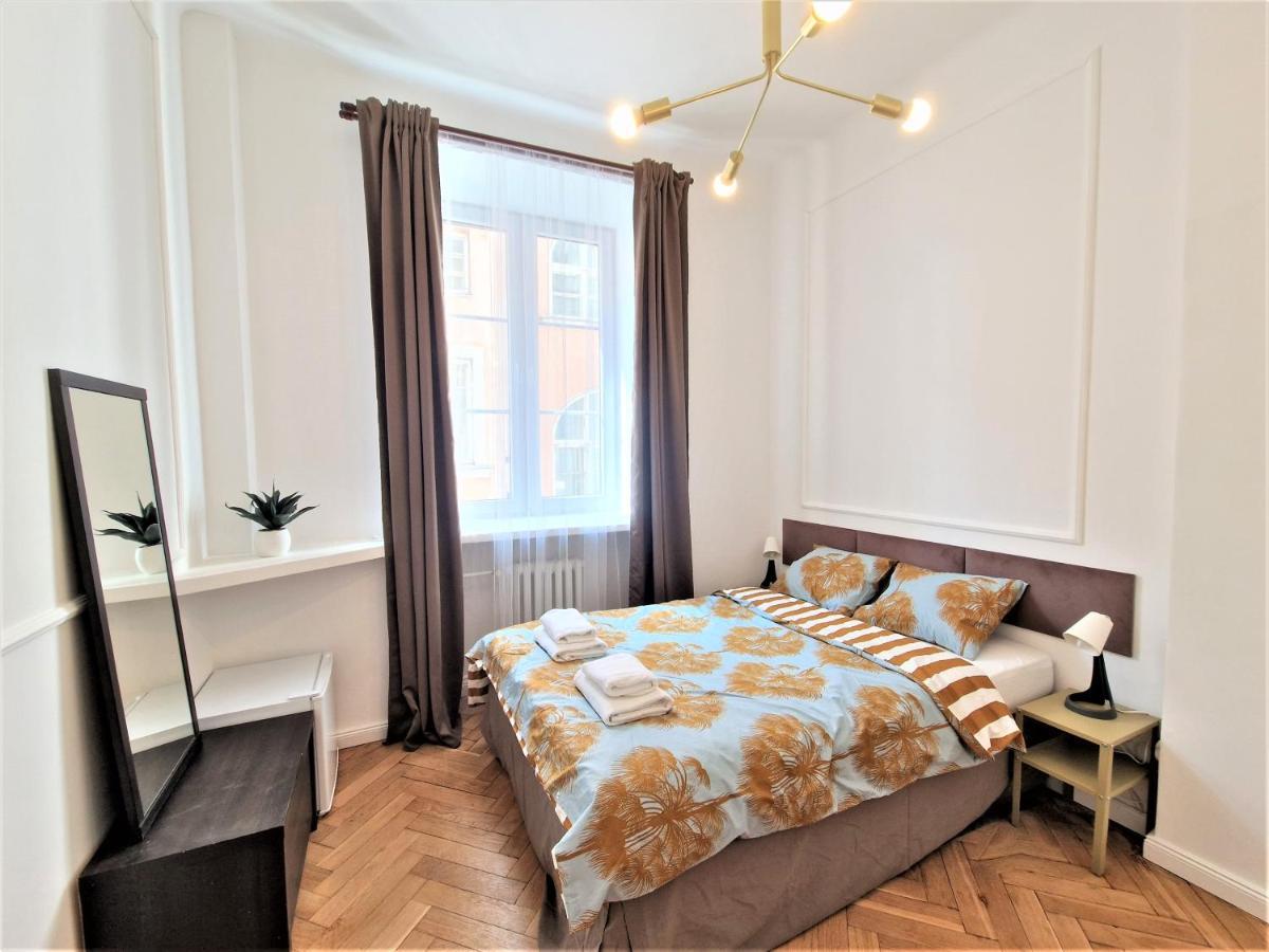 J&W Apartments Swietojanska Rooms Варшава Экстерьер фото